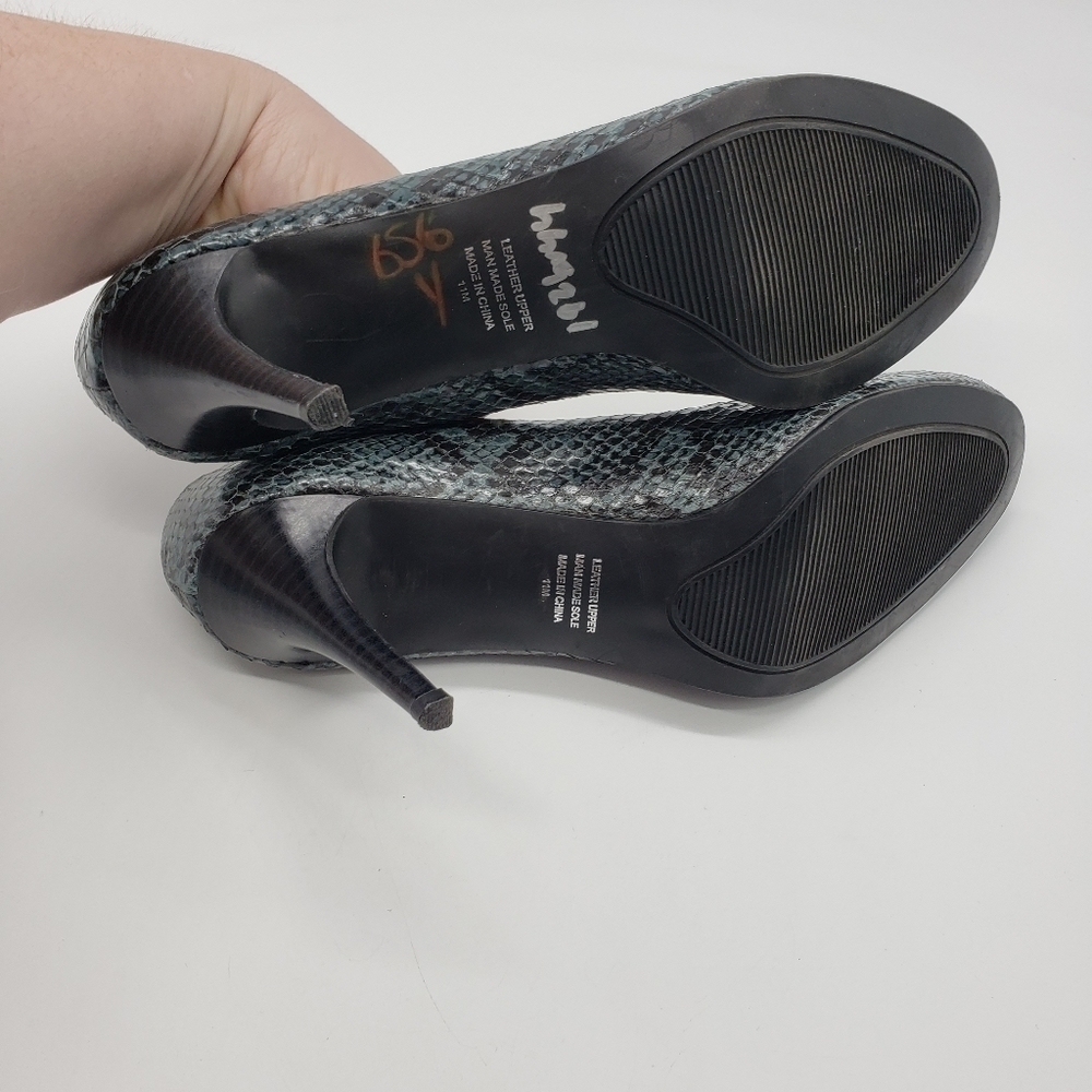 Preview International women US 11 gray heels snake print leather upper - Picture 9 of 11